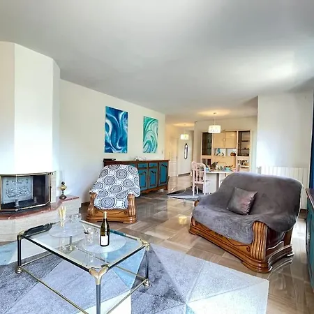 וילה Villa Thalassa Yourhosthelper